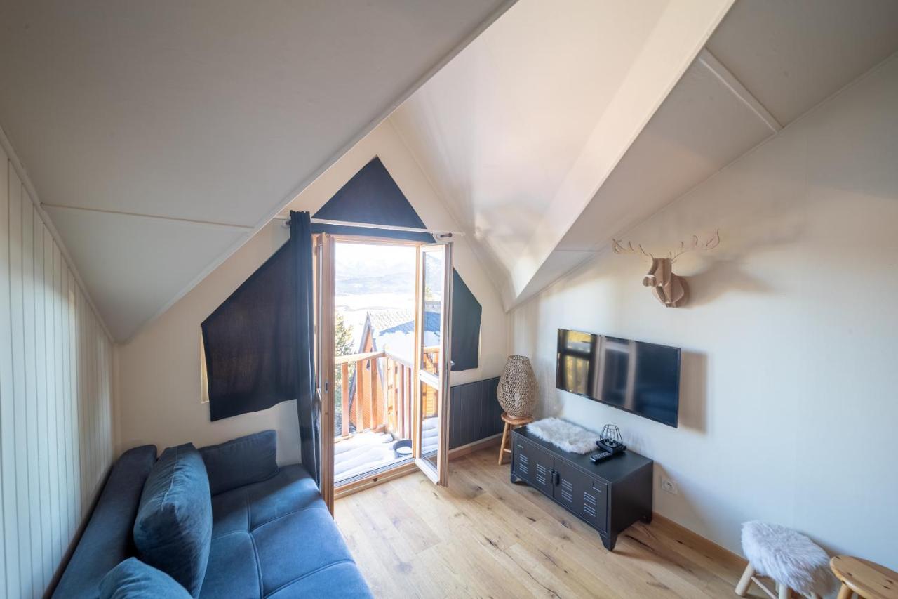 Le Cerf - Duplex Avec Superbe Vue Montagne Apartment Les Angles  Exterior photo