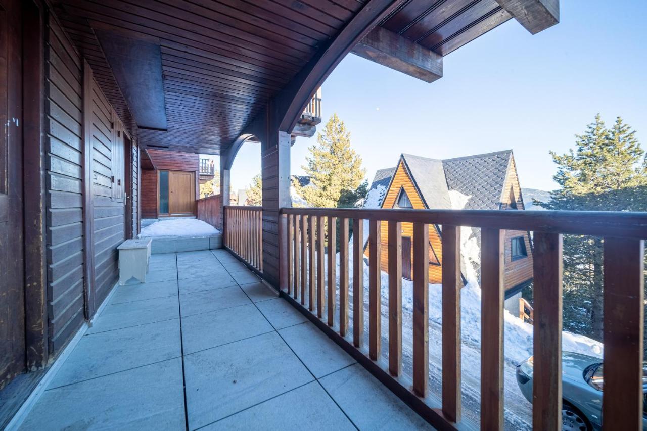 Le Cerf - Duplex Avec Superbe Vue Montagne Apartment Les Angles  Exterior photo